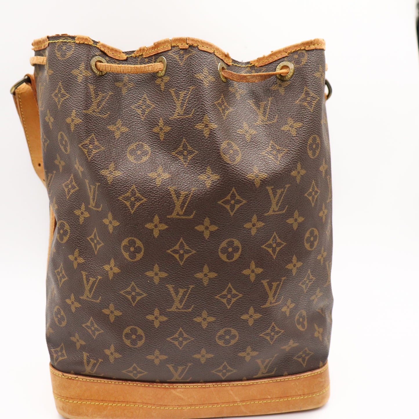 Louis Vuitton sac Noé Grande Monogram - 657
