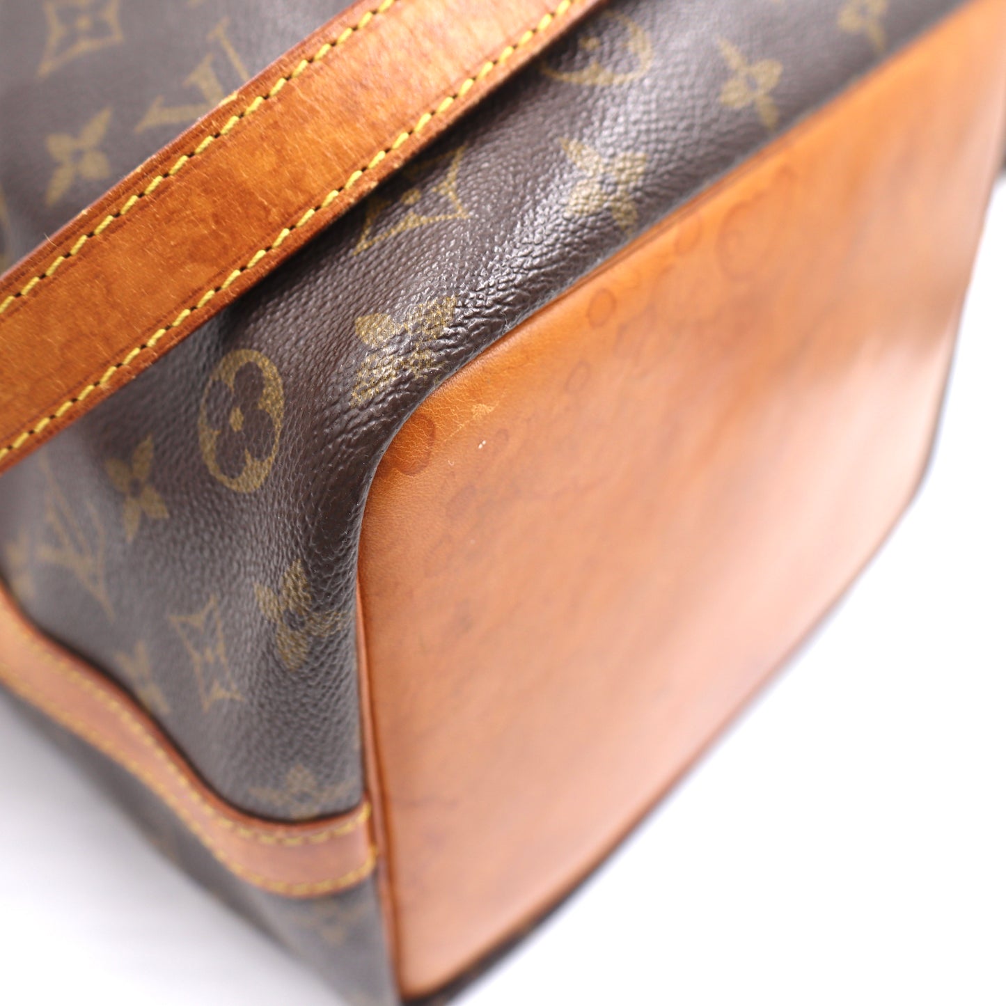 Louis Vuitton Sac Noé Petit Monogram - 574