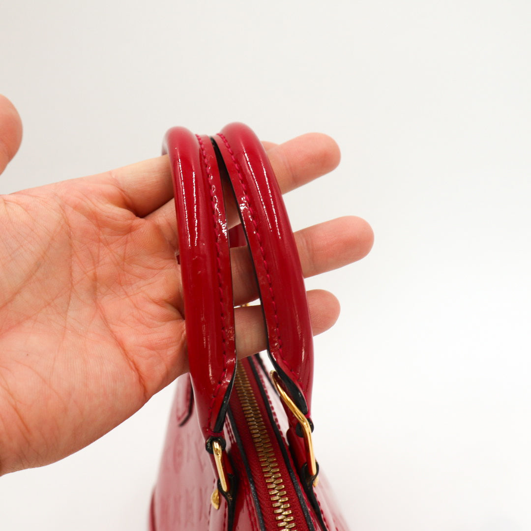Louis Vuitton Alma BB Rot Vernis