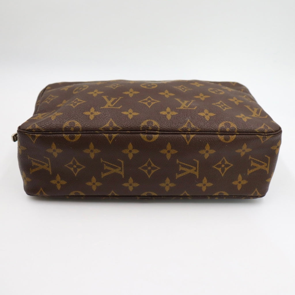 Louis Vuitton Trousse Toilette Clutch 28