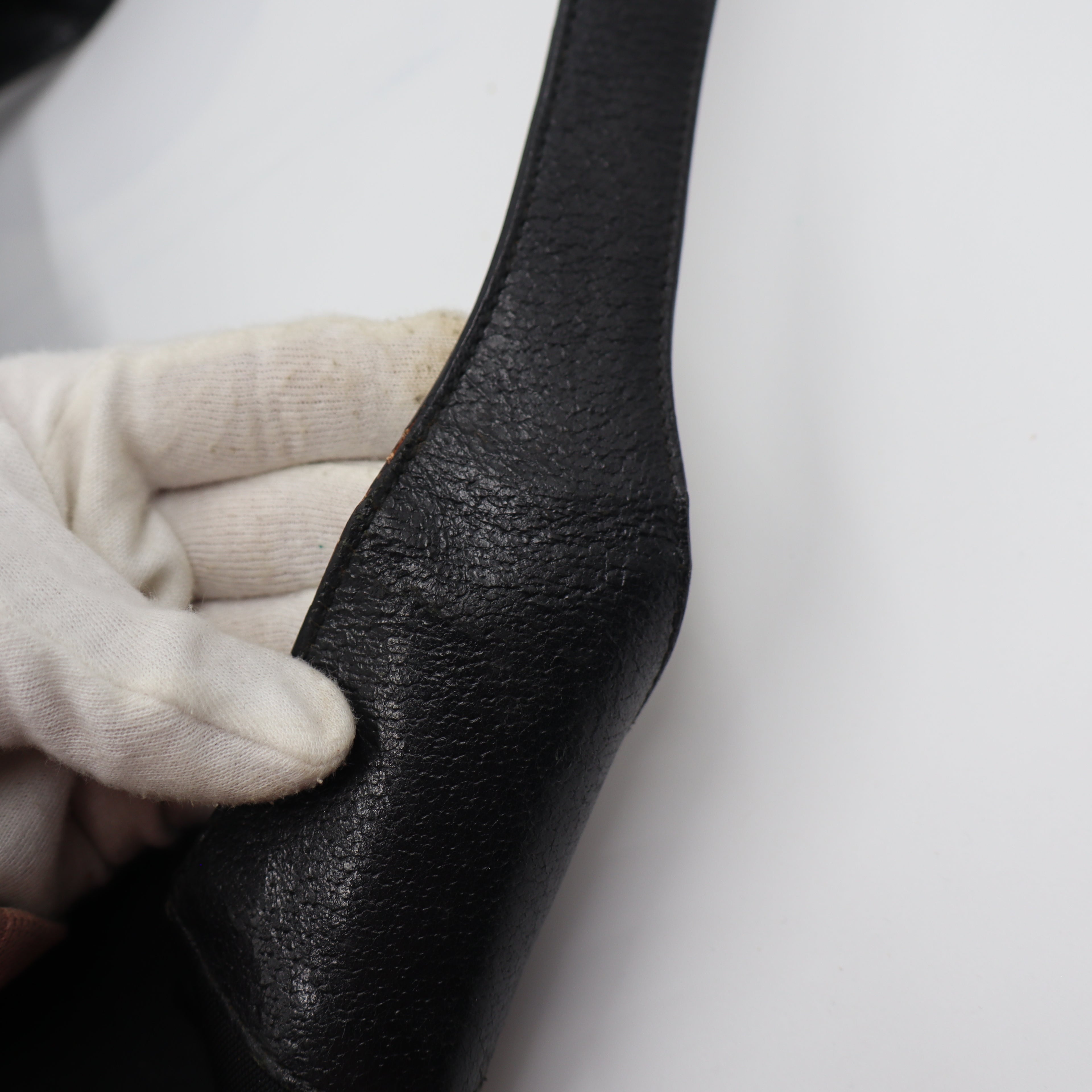 Gucci GG Jackie Monogram - 551