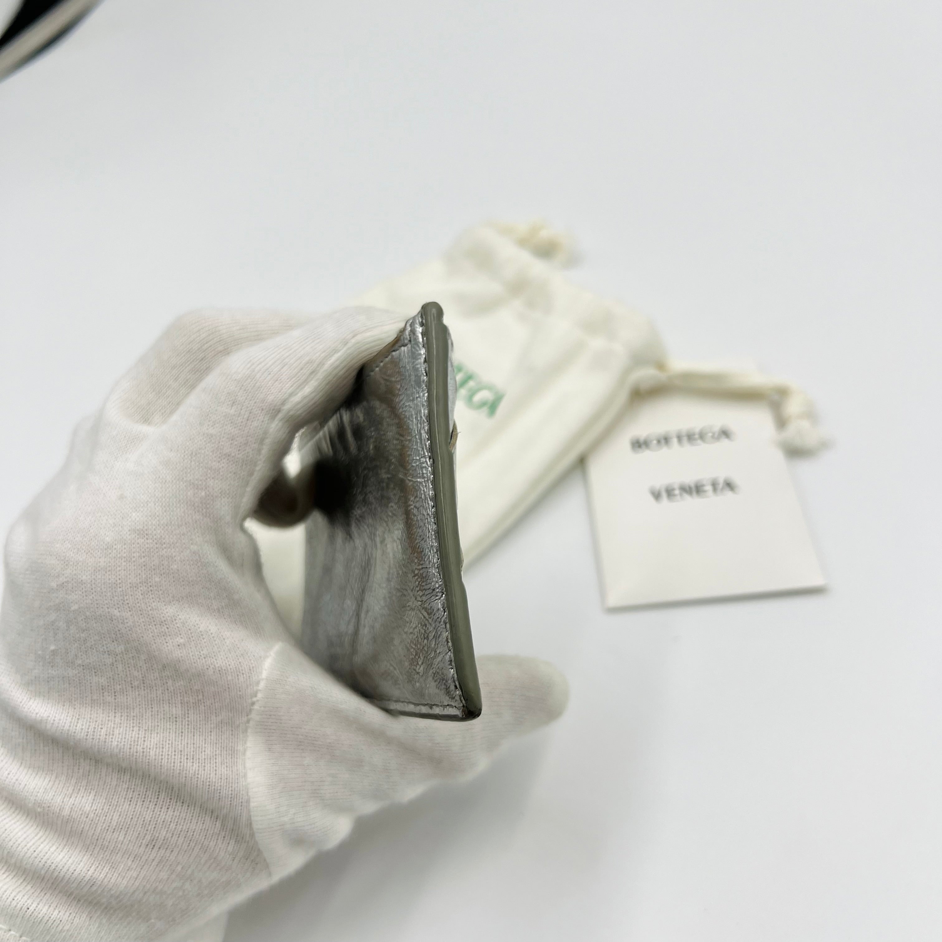 Bottega Veneta Silver Cardholder - 263
