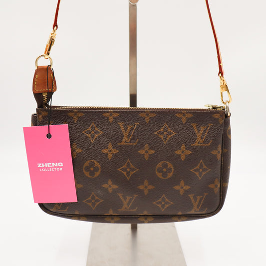 Louis Vuitton Pochette Monogram - 589