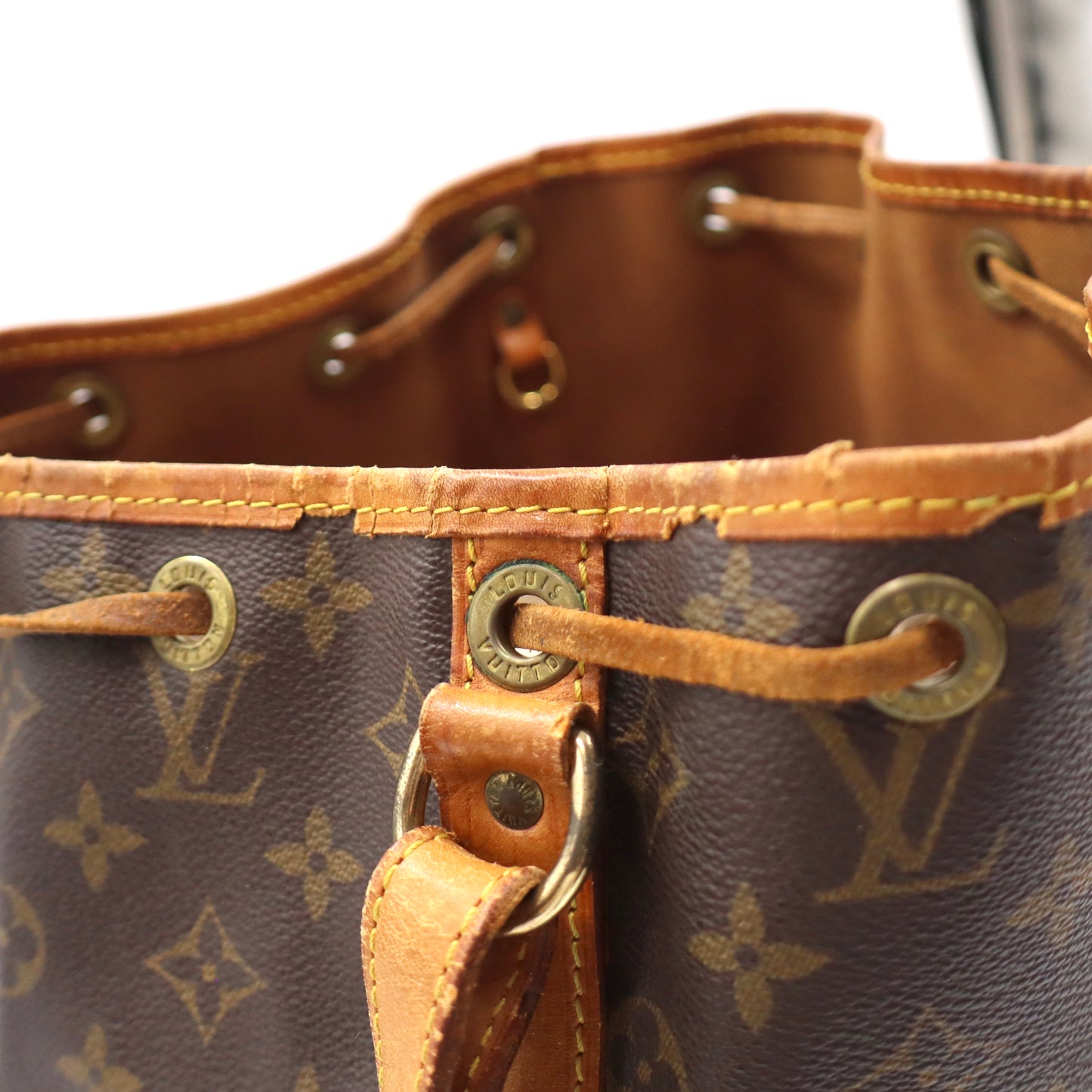 Louis Vuitton Sac Noé Petit Monogram - 574