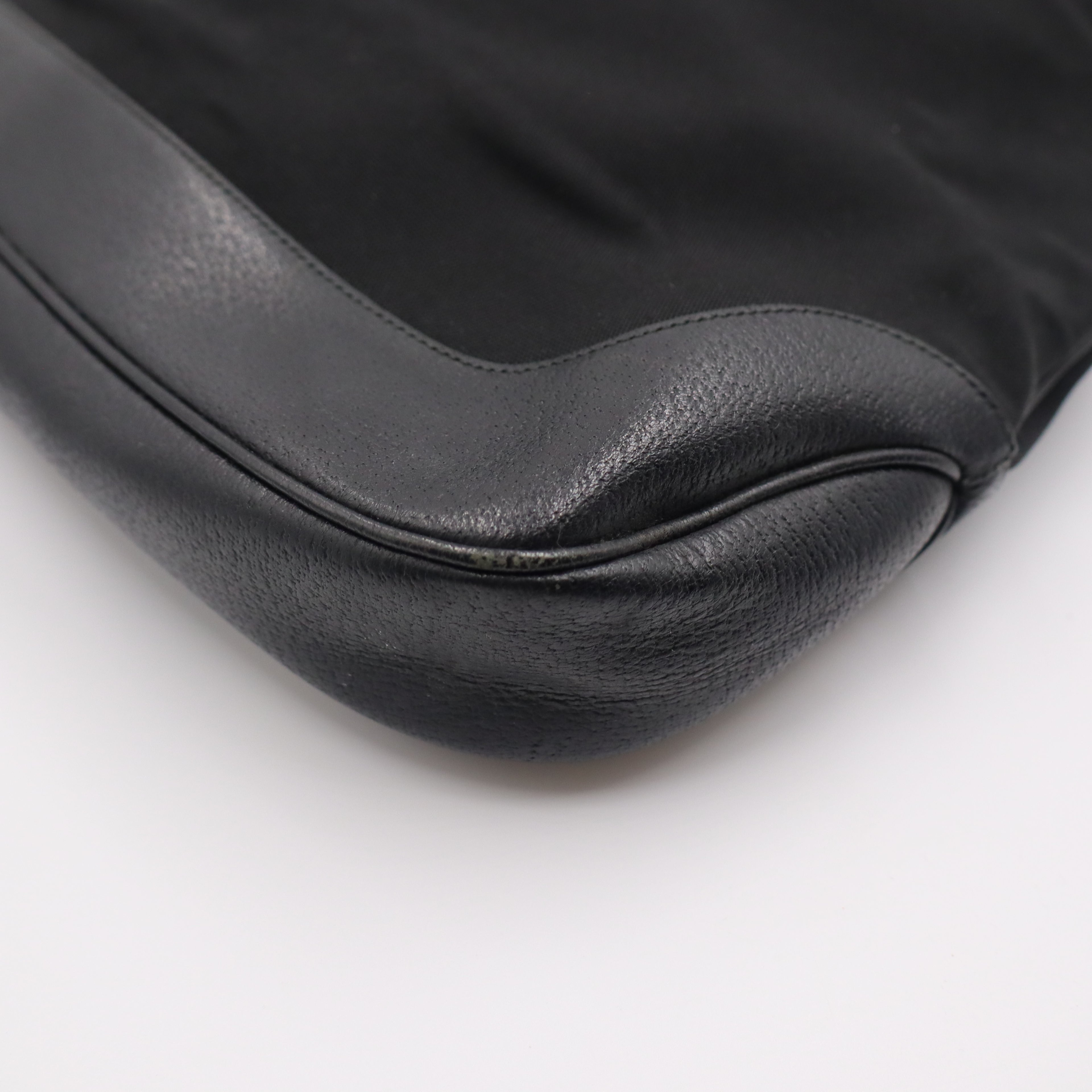 Gucci GG Jackie Monogram - 551