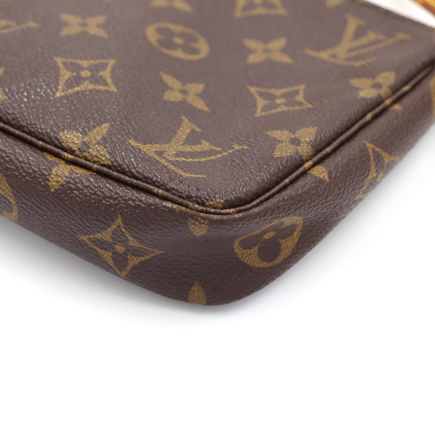 Louis Vuitton Pochette Monogram inkl. Schultergurt - 340