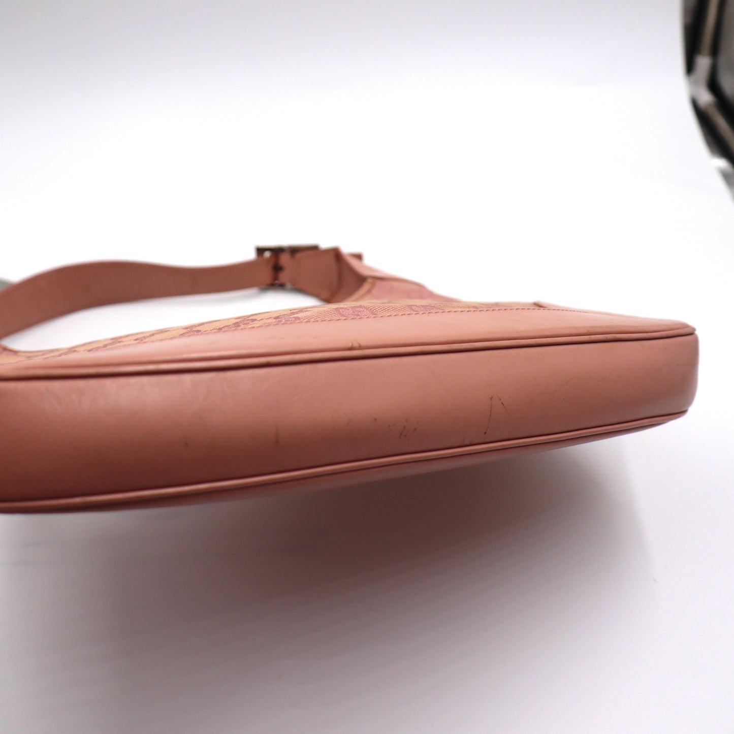 Gucci GG Jackie Monogram - 552