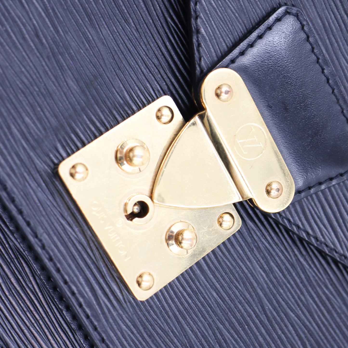 Louis Vuitton Moncau EPI - 626