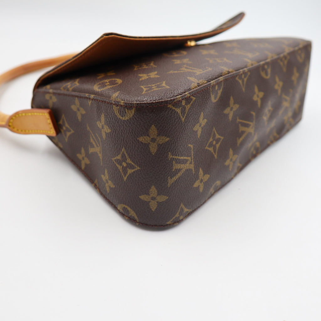Louis Vuitton Looping PM Monogramm