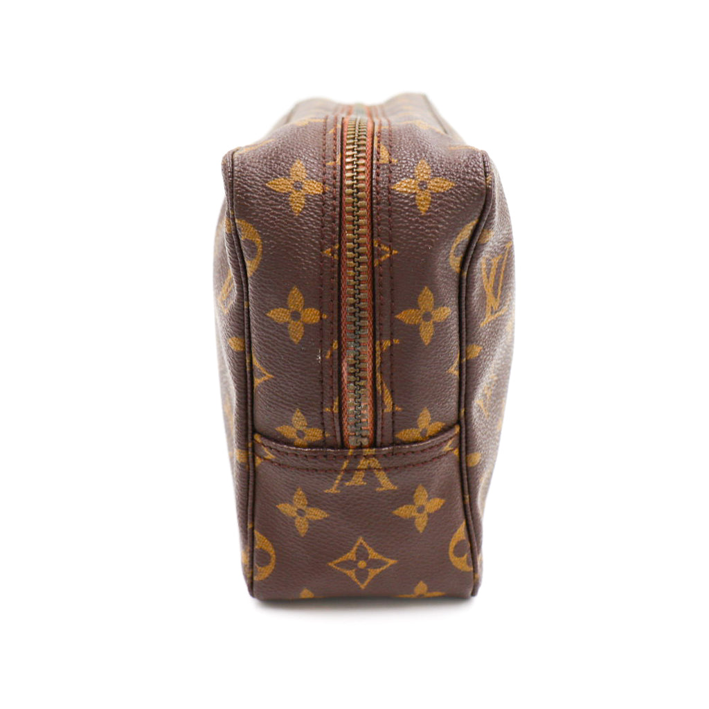 Louis Vuitton Trousse Toilette Clutch 28