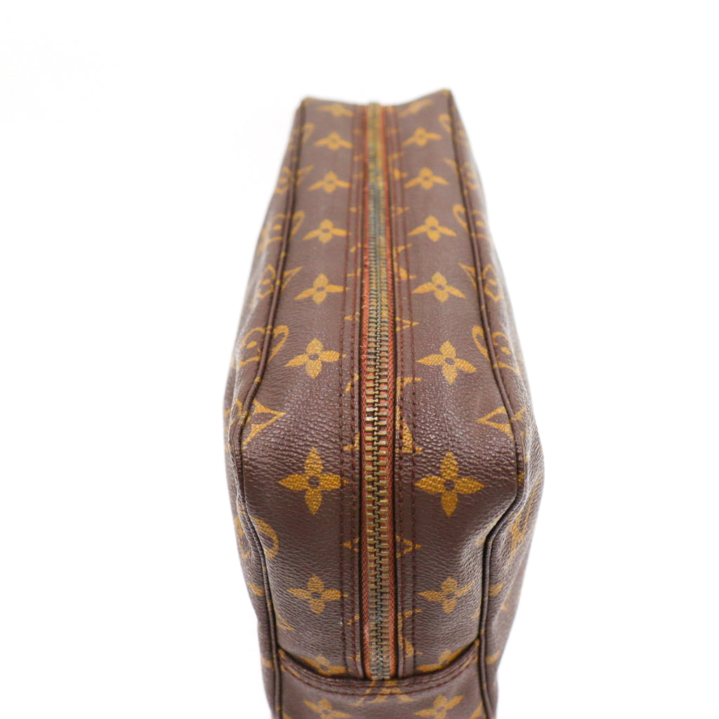 Louis Vuitton Trousse Toilette Clutch 28