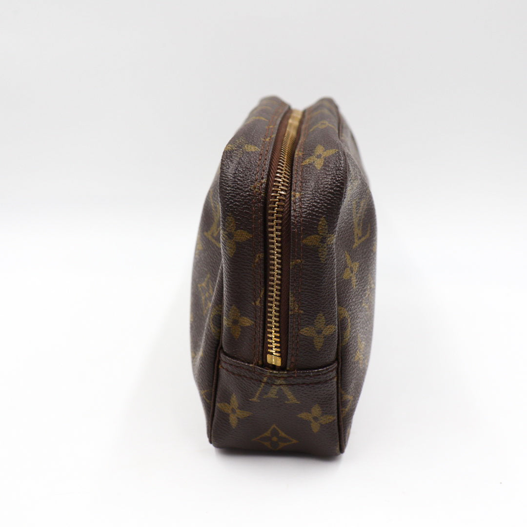 Louis Vuitton Trousse Toilette Clutch 23