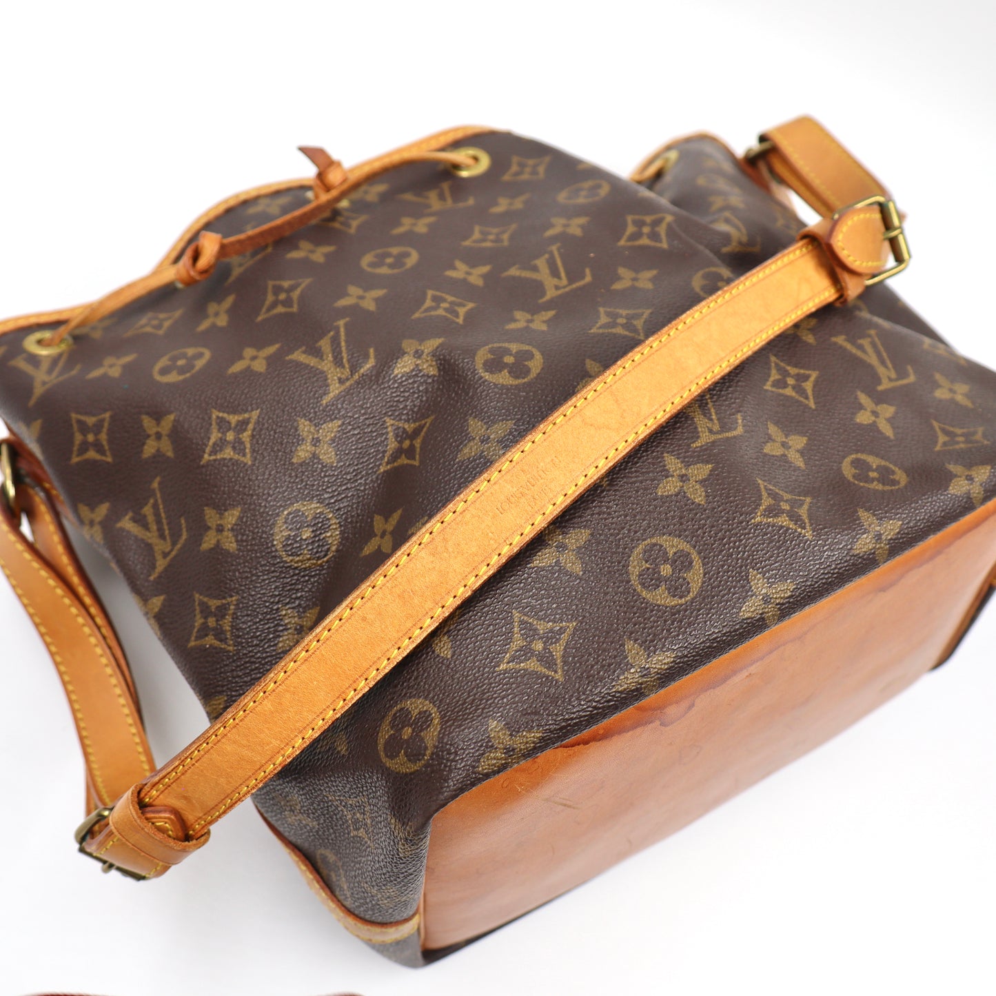 Louis Vuitton Noé Petit Monogram - 363
