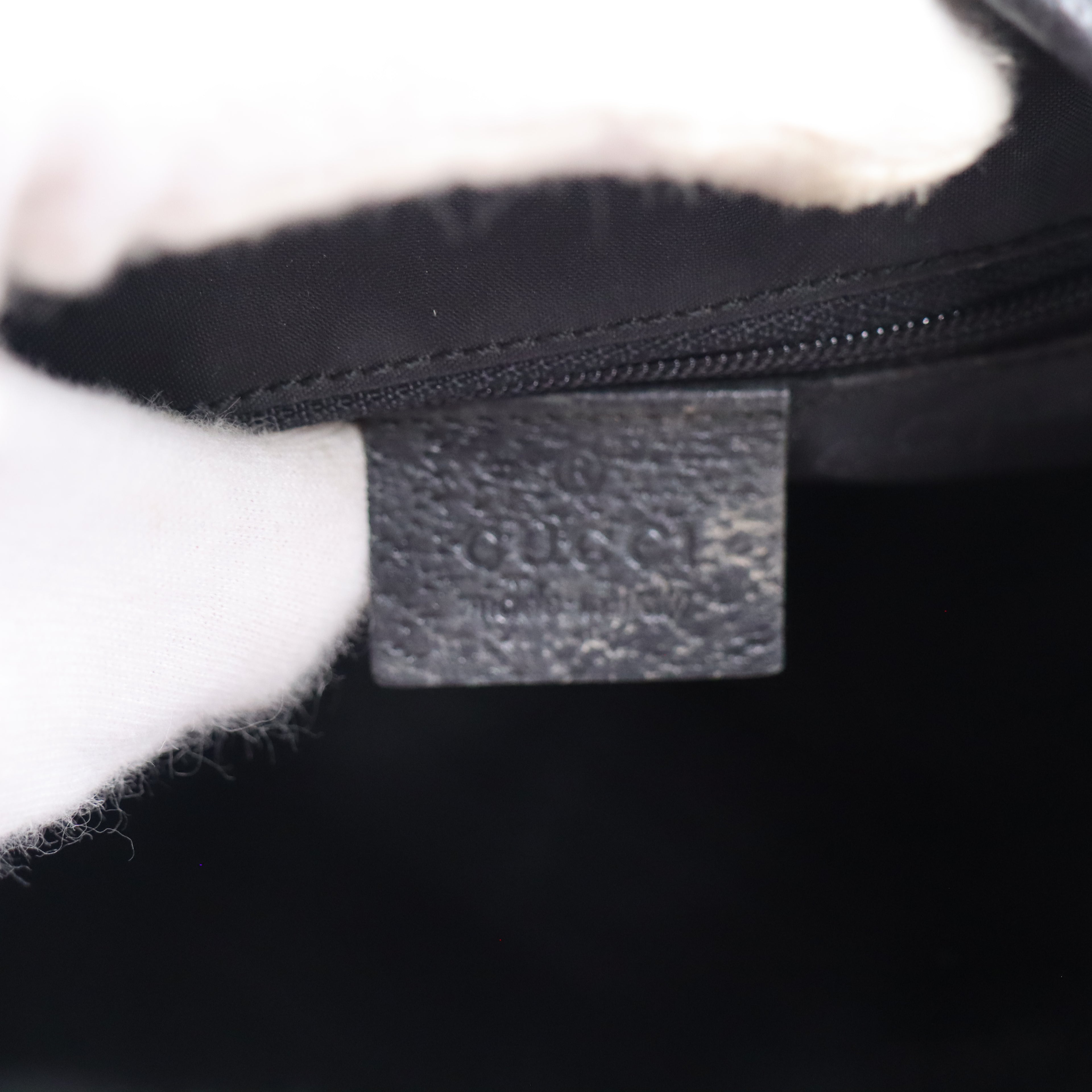 Gucci GG Jackie Monogram - 551