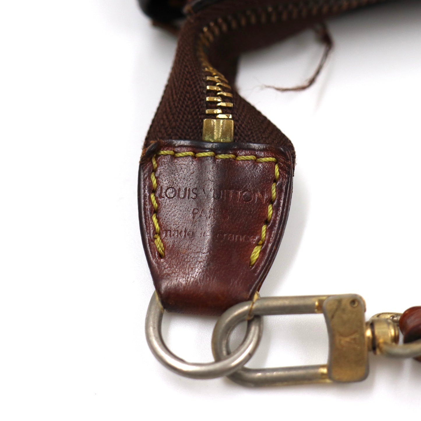 Louis Vuitton Pochette - 373