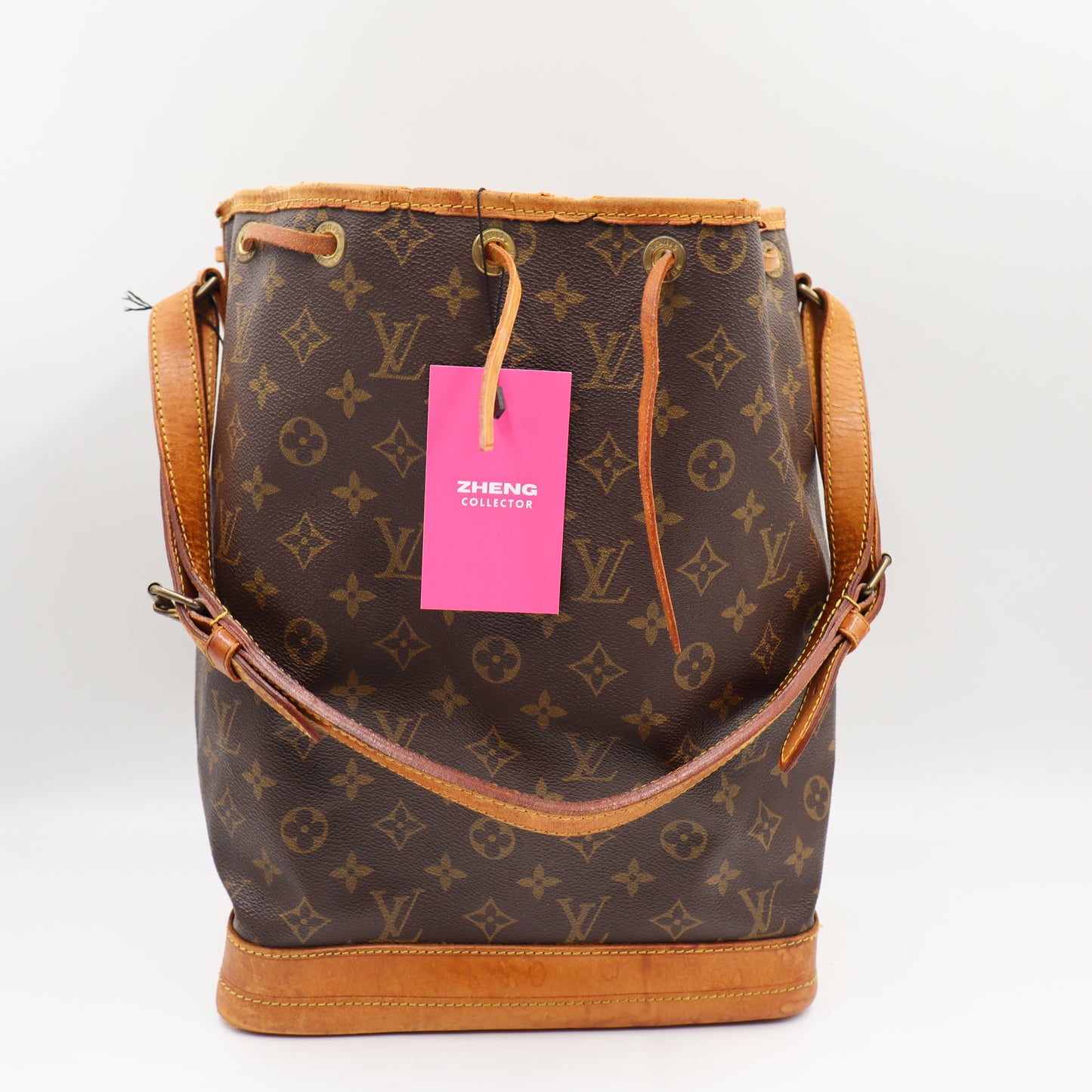 Louis Vuitton sac Noé Grande Monogram- 933