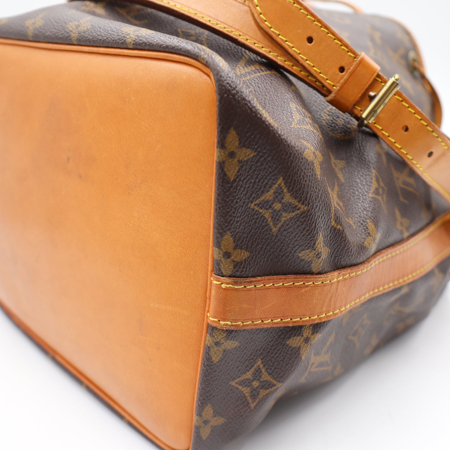 Louis Vuitton Noé Petit Monogram - 1027