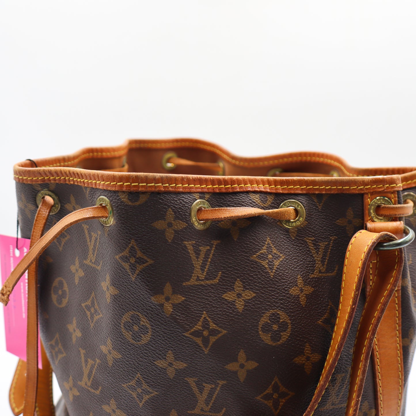 Louis Vuitton Noé Petit Monogram - 1027