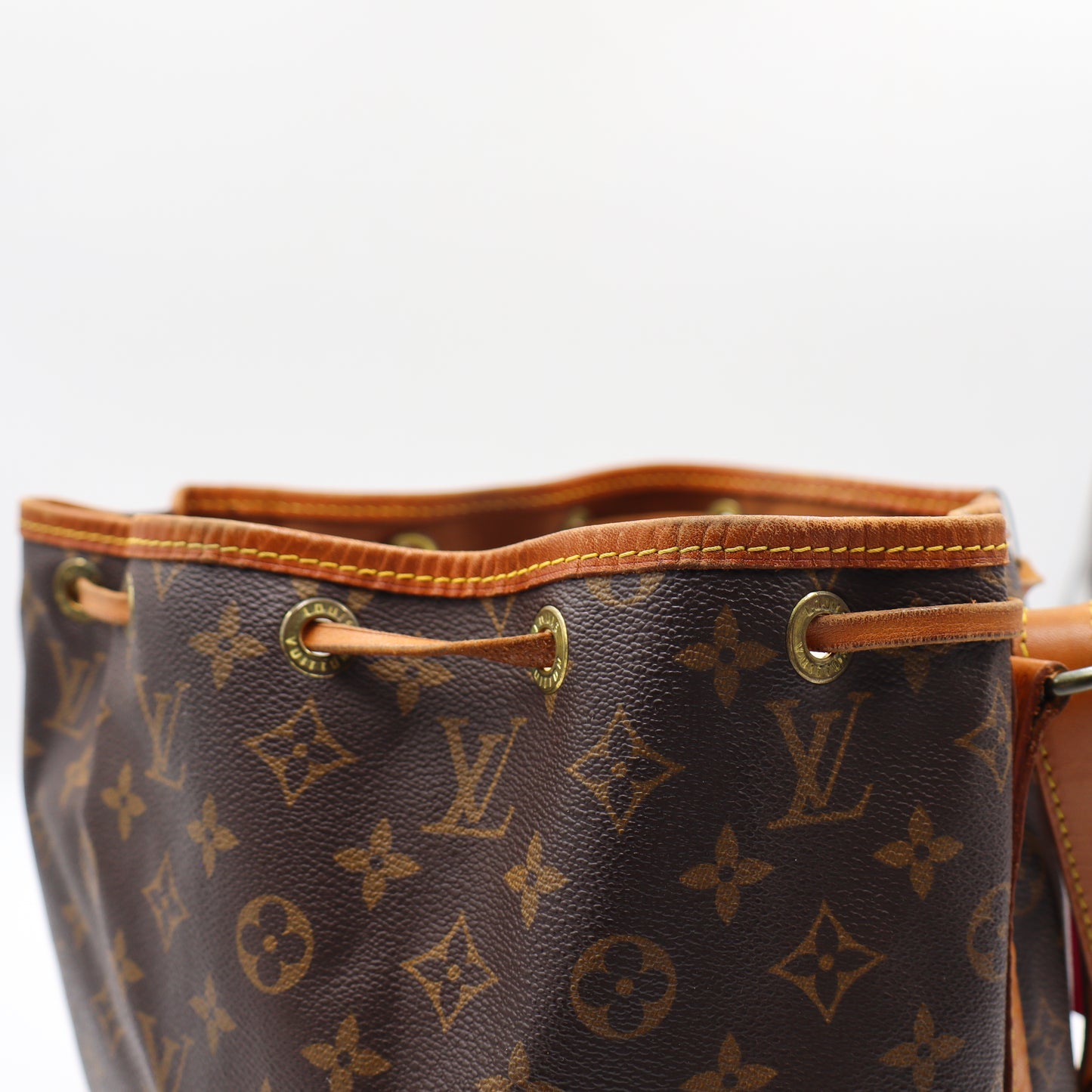 Louis Vuitton Noé Petit Monogram - 1027