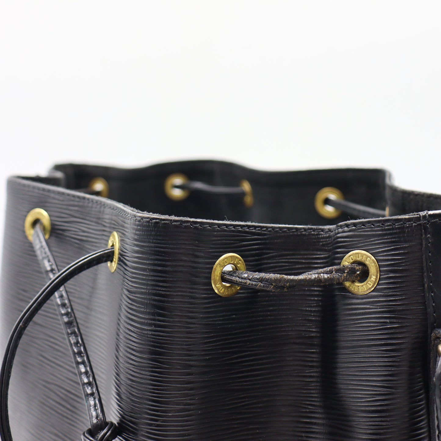 Louis Vuitton Noé Petit Epi Schwarz -  1024