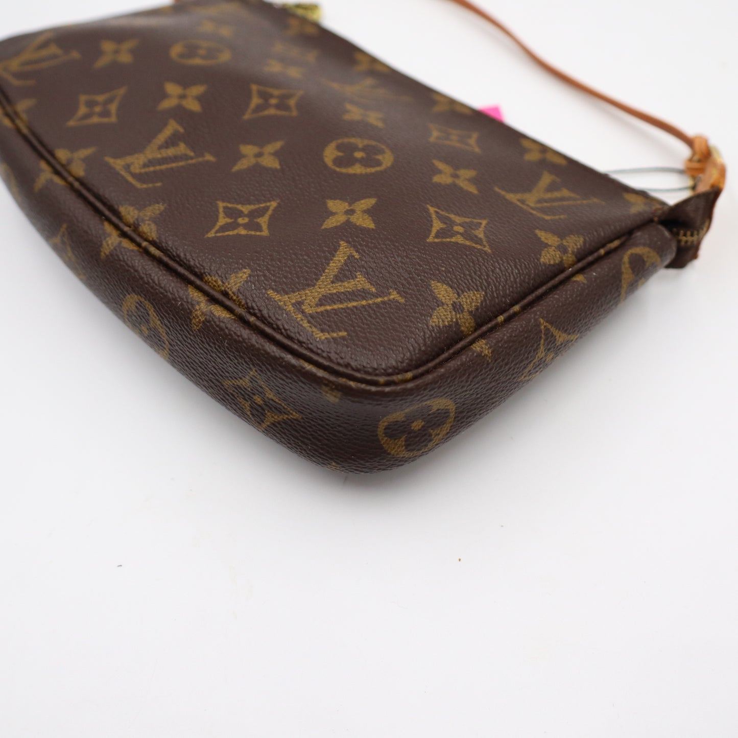 Louis Vuitton Pochette Monogram - 1028