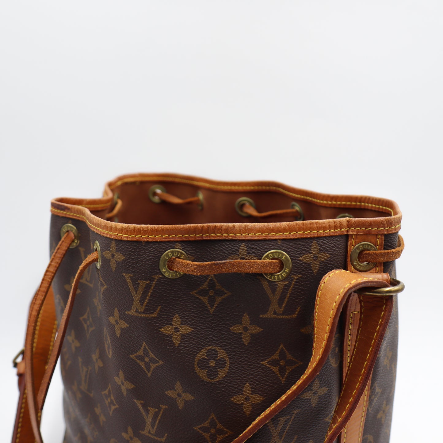 Louis Vuitton Noé Petit Monogram - 1085