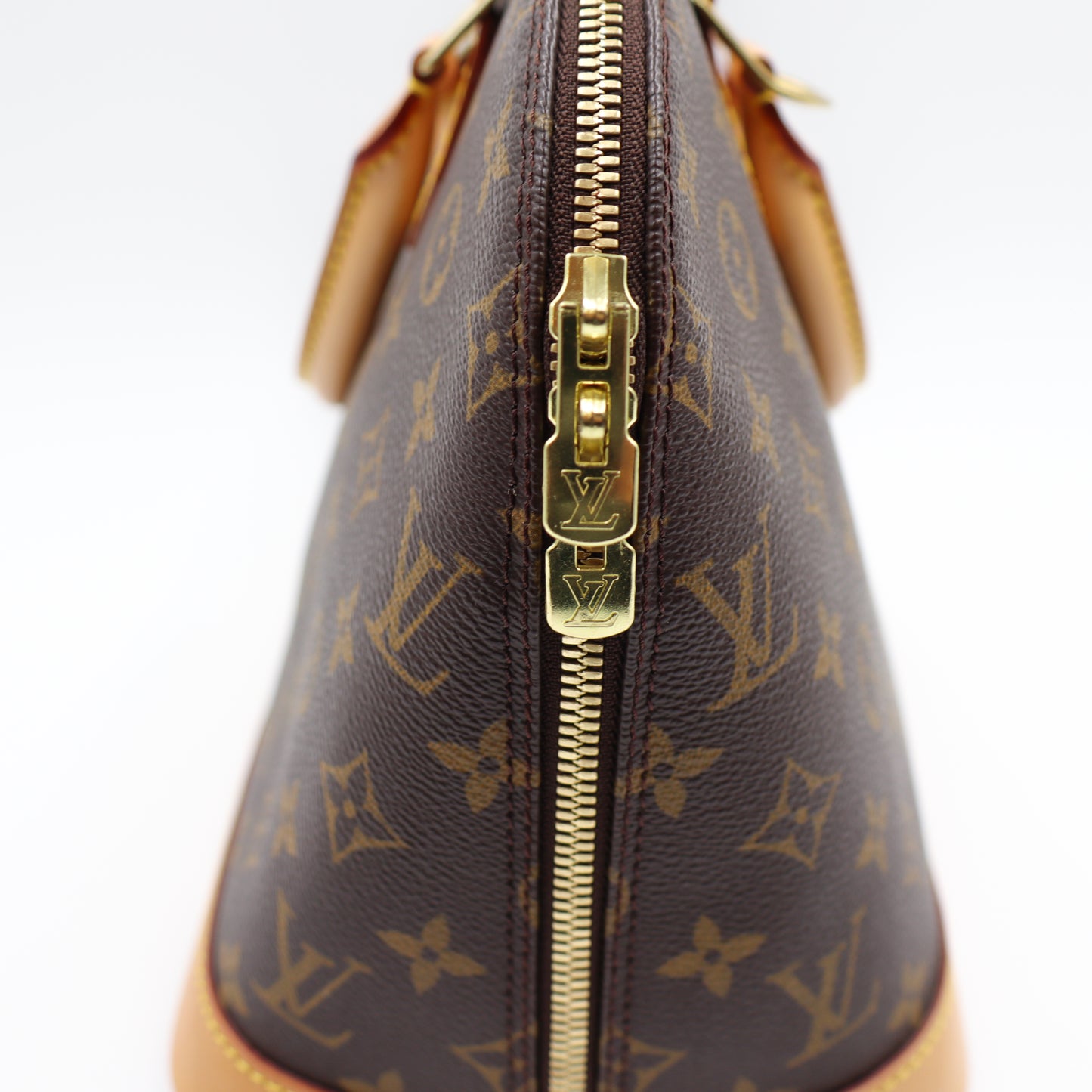 Louis Vuitton Alma Monogramm - 1064