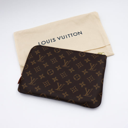 Louis Vuitton Voyage Etui Monogram - 1070