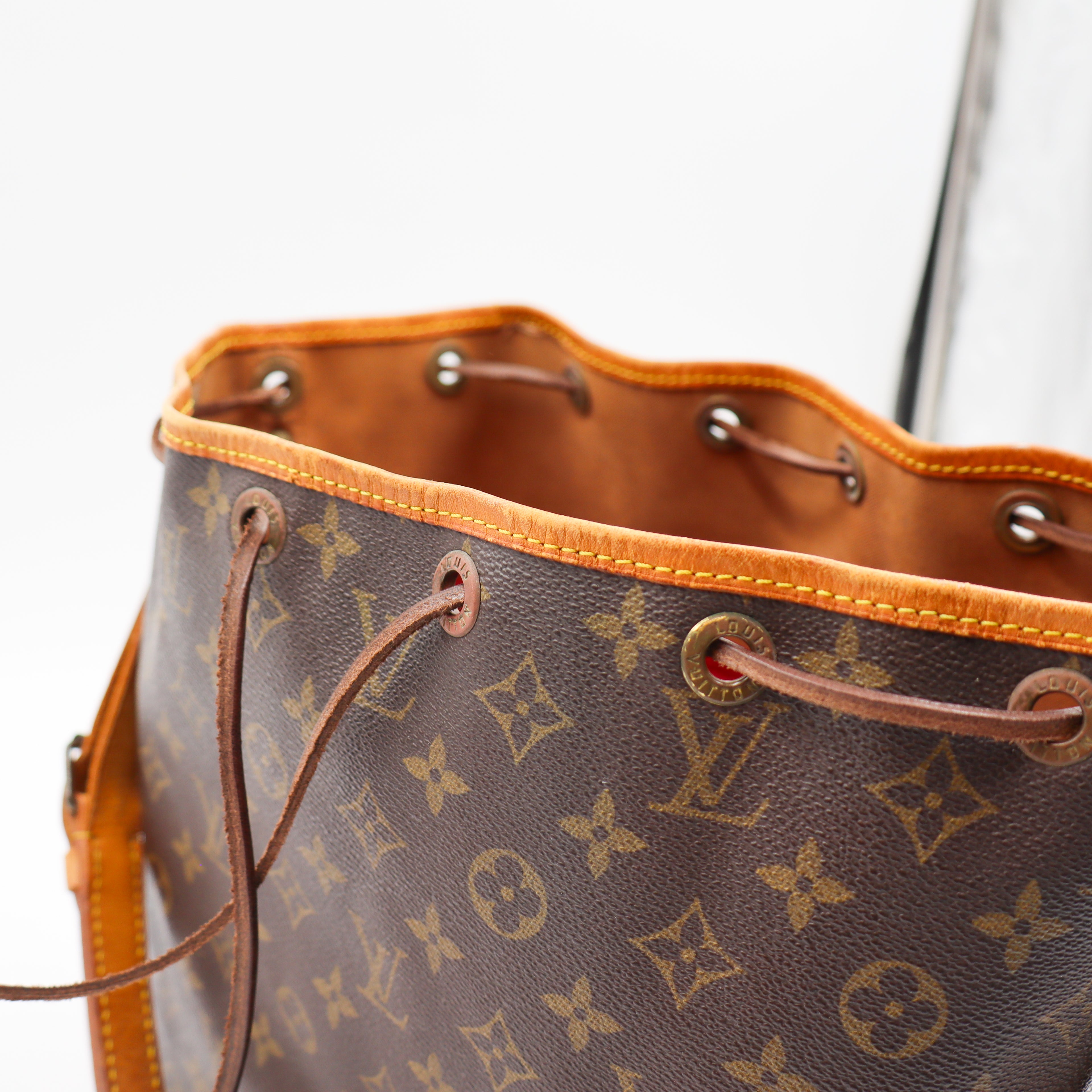 Louis Vuitton Sac Noé Petit Monogram - 697