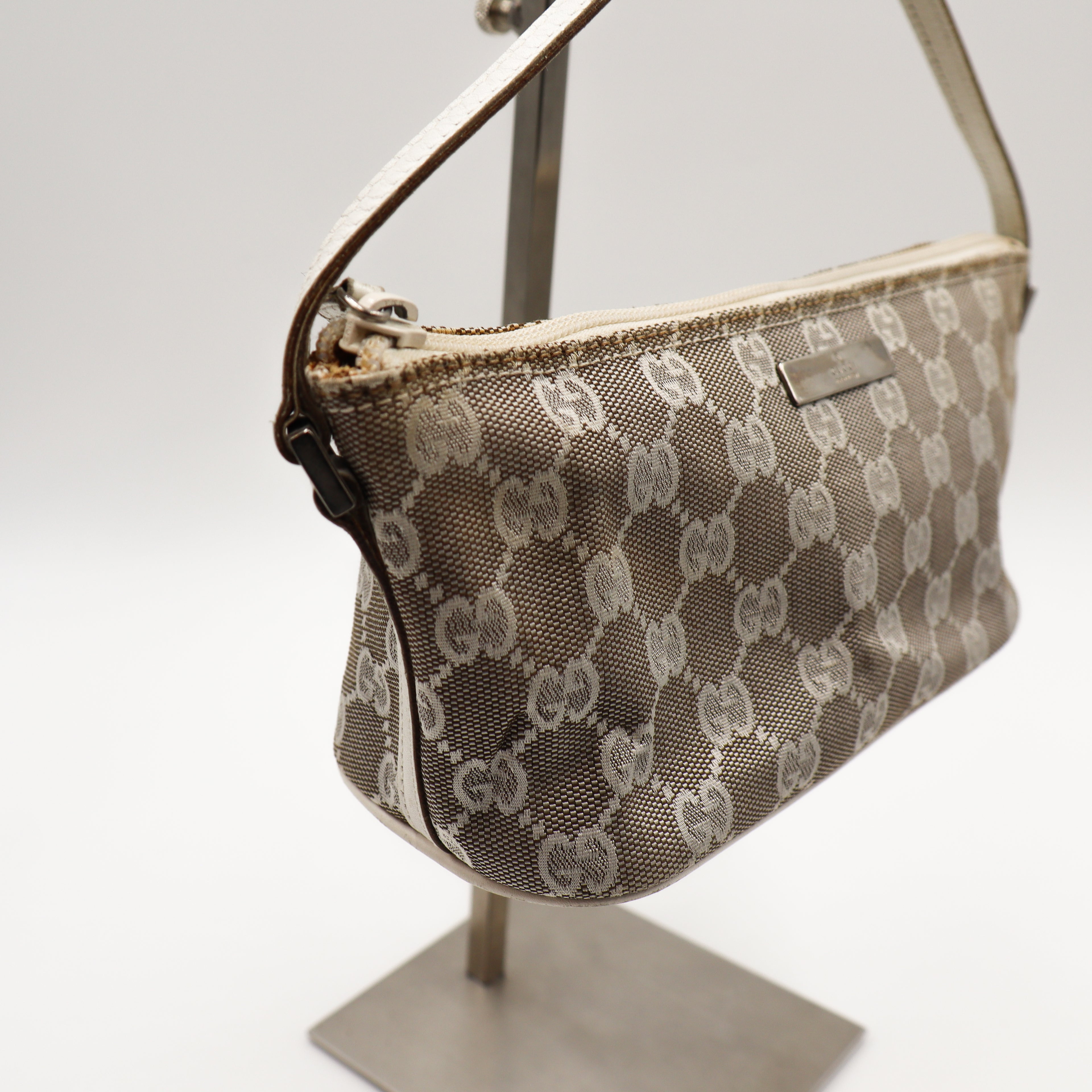 Gucci GG Boat Pochette Monogramm - 1105