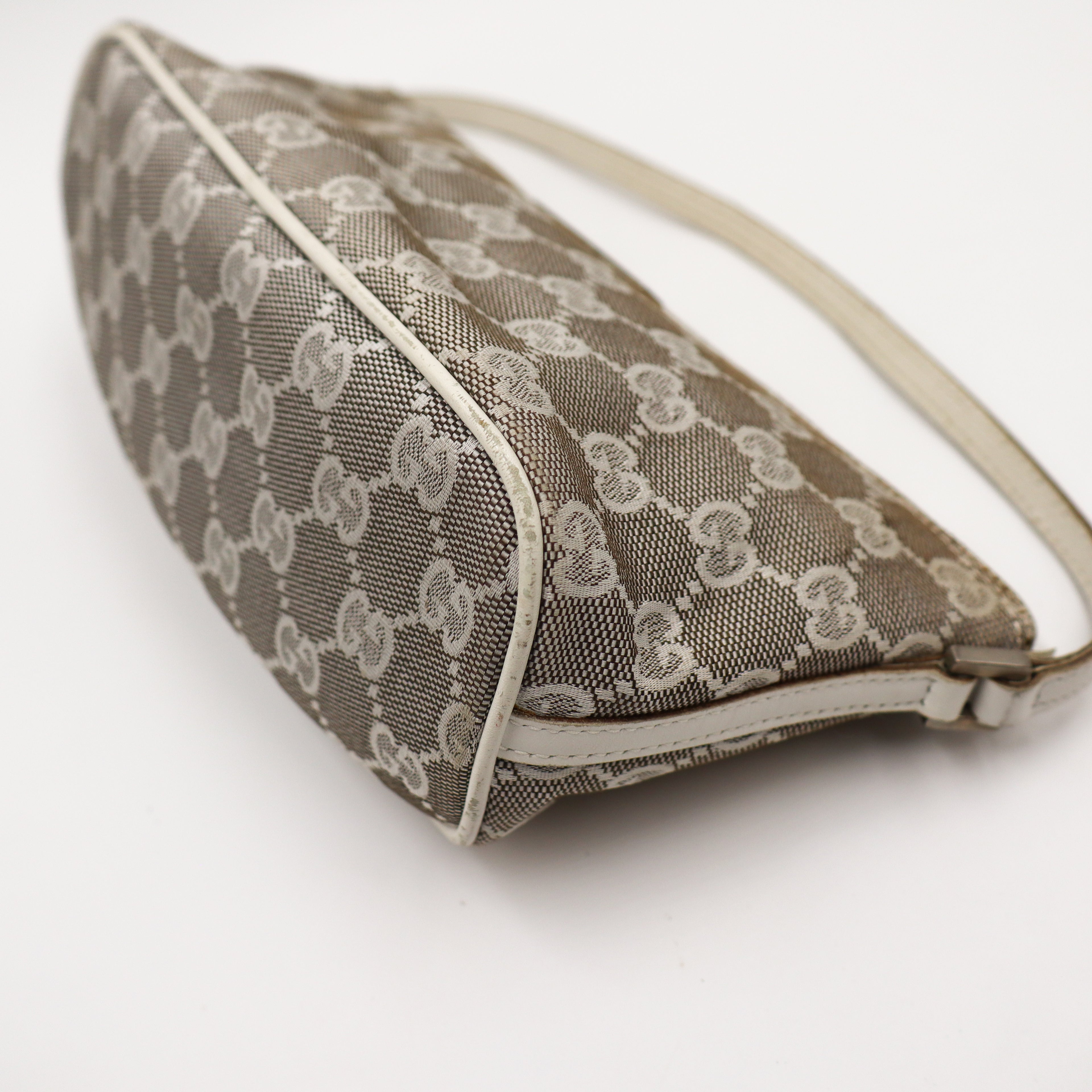 Gucci GG Boat Pochette Monogramm - 1105