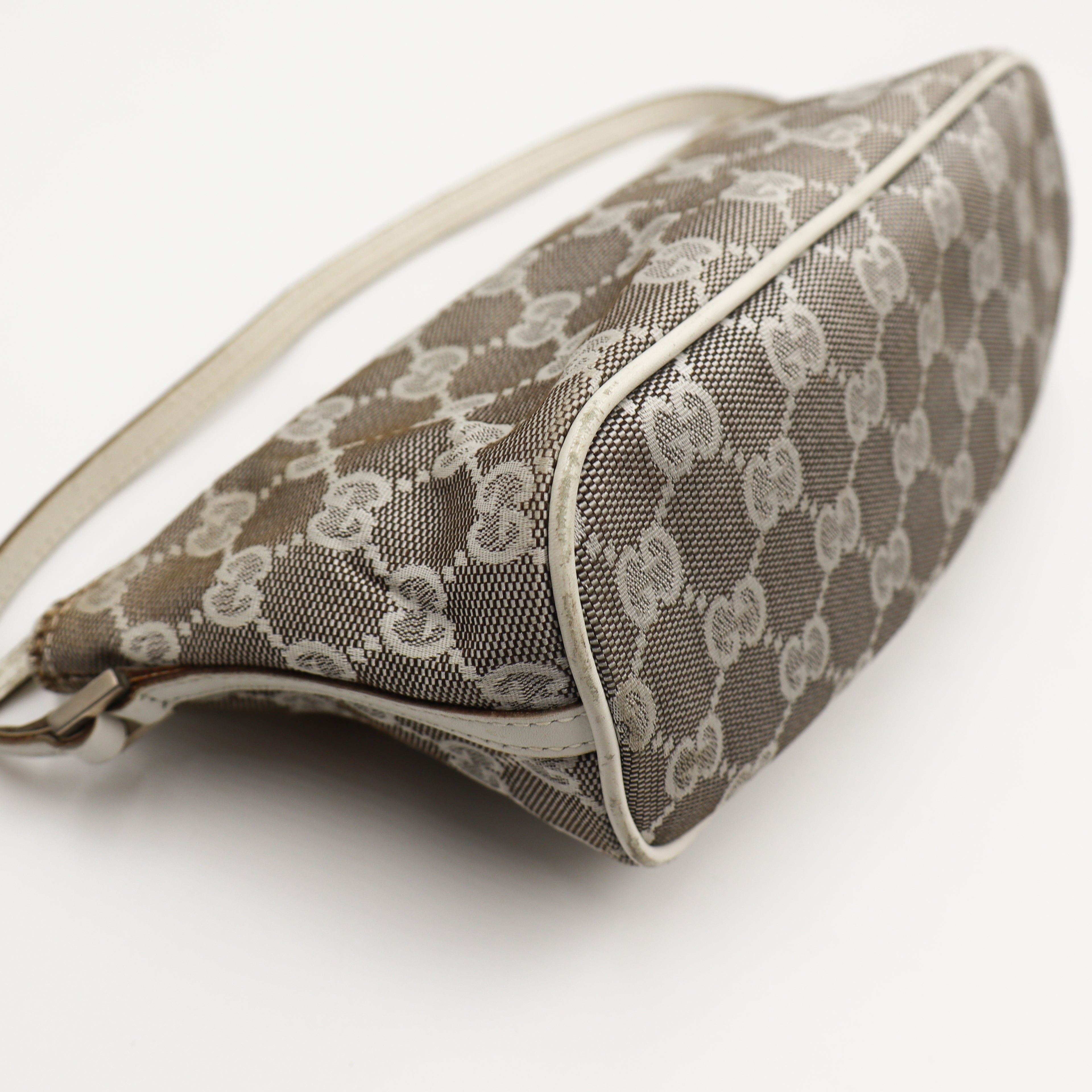 Gucci GG Boat Pochette Monogramm - 1105