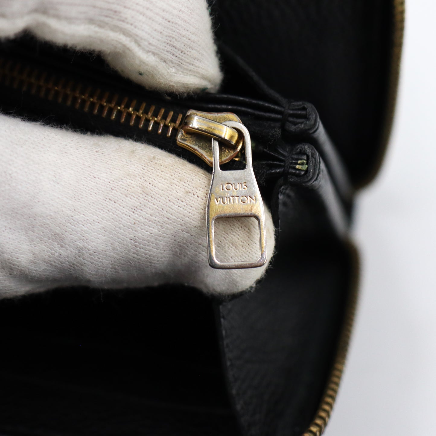 Louis Vuitton Zippy Emprreinte Wallet - 1133