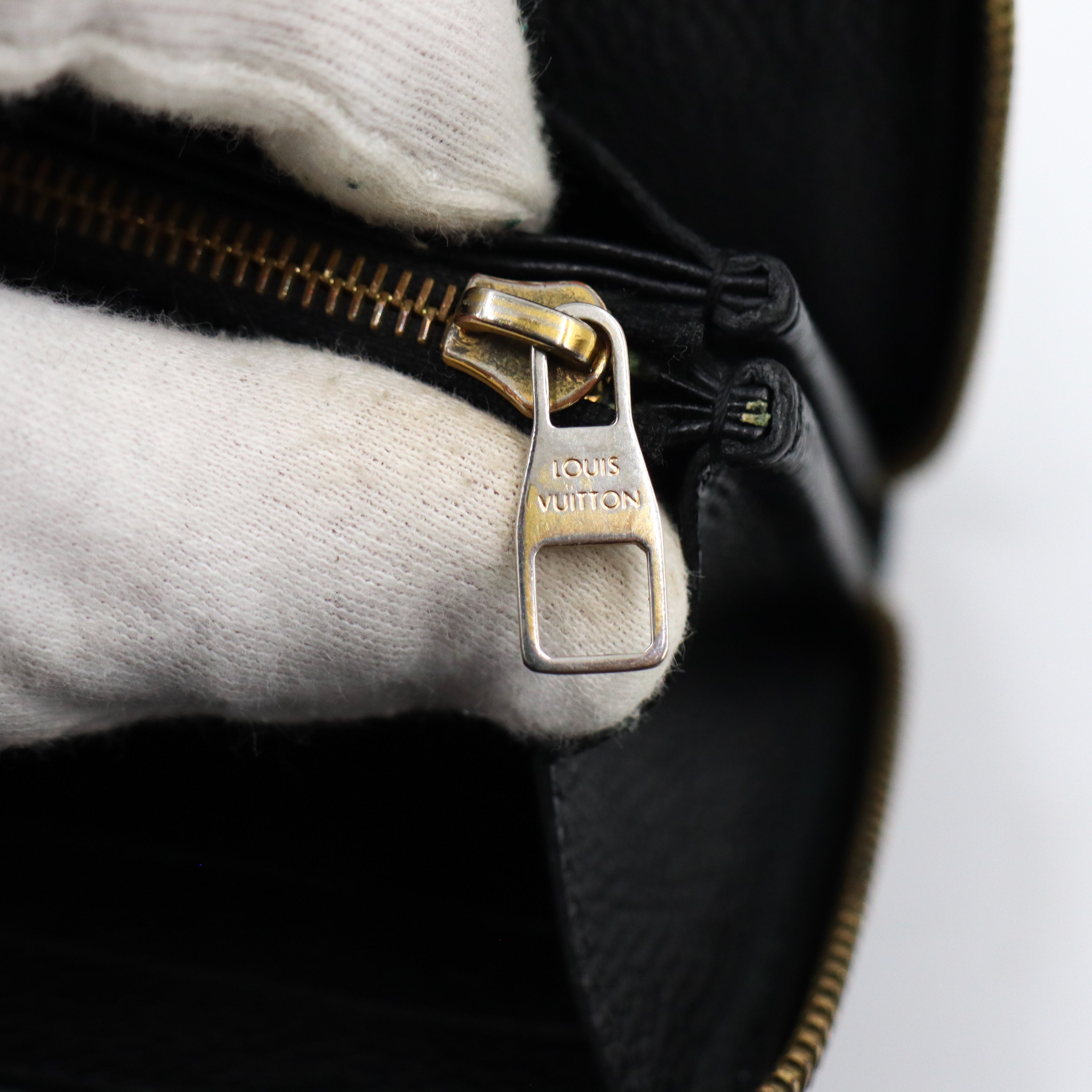 Louis Vuitton Zippy Emprreinte Wallet - 1133