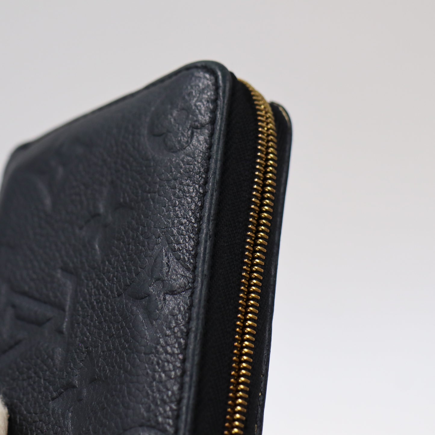 Louis Vuitton Zippy Coin - 1127