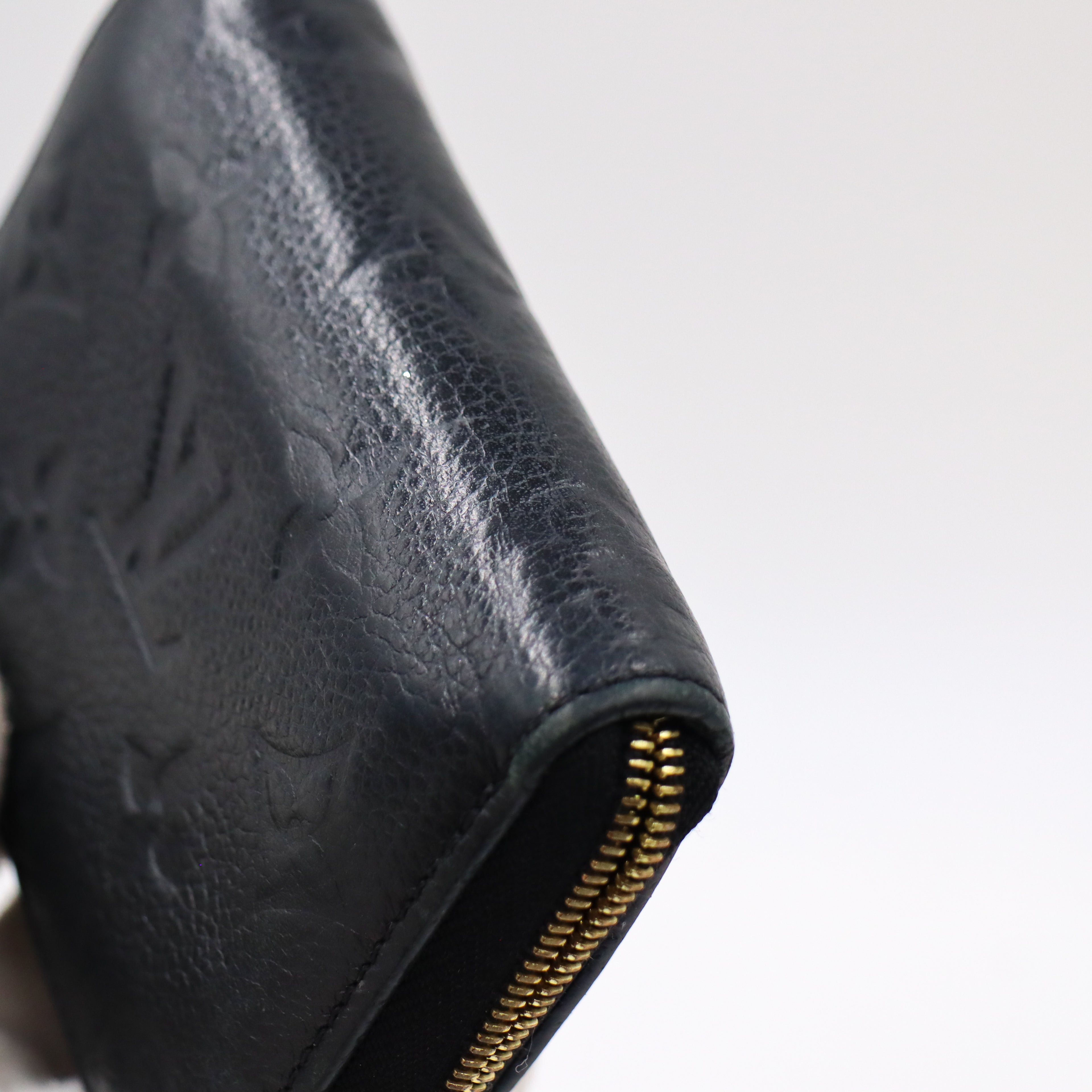 Louis Vuitton Zippy Coin - 1127