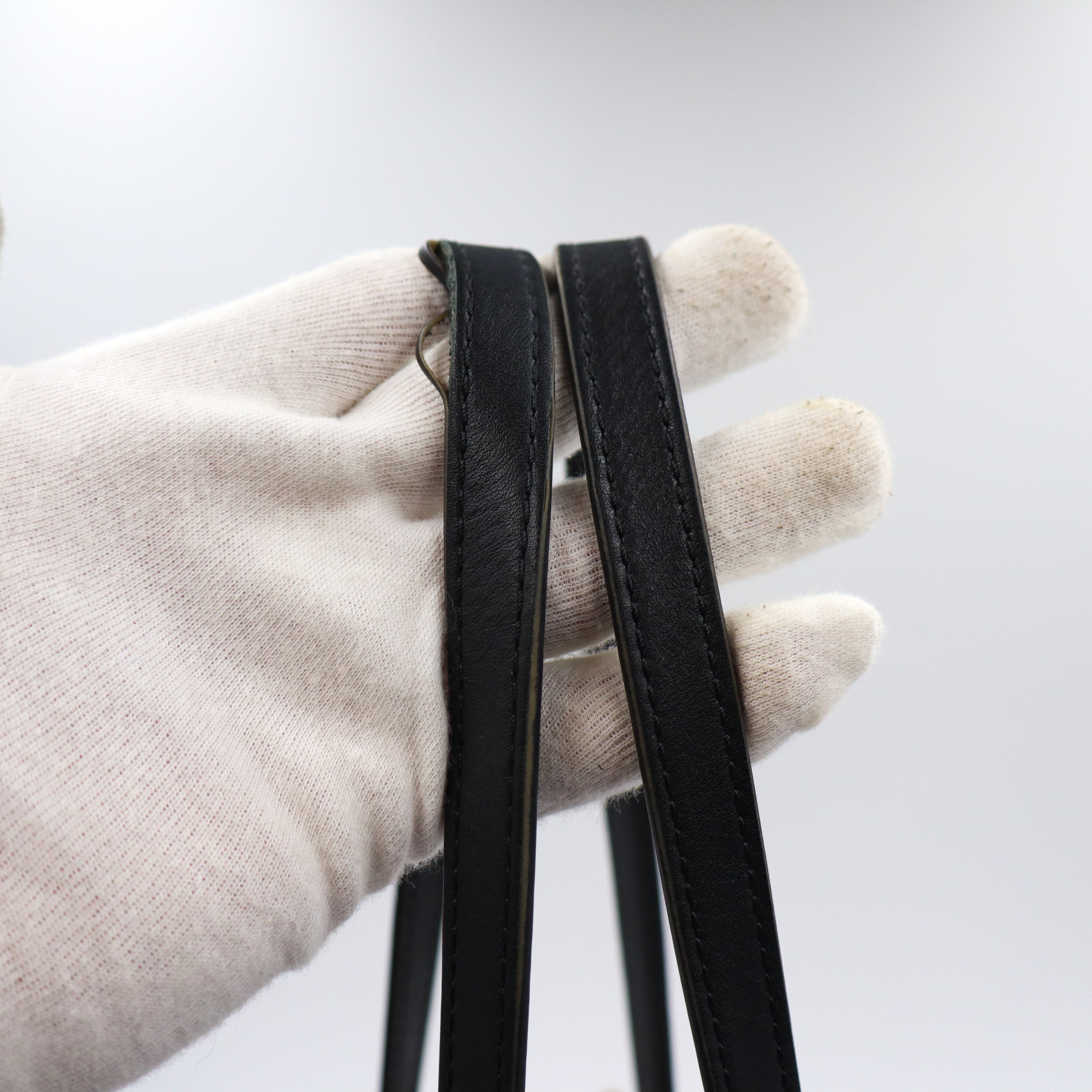 Louis Vuitton On the GO MM -1170