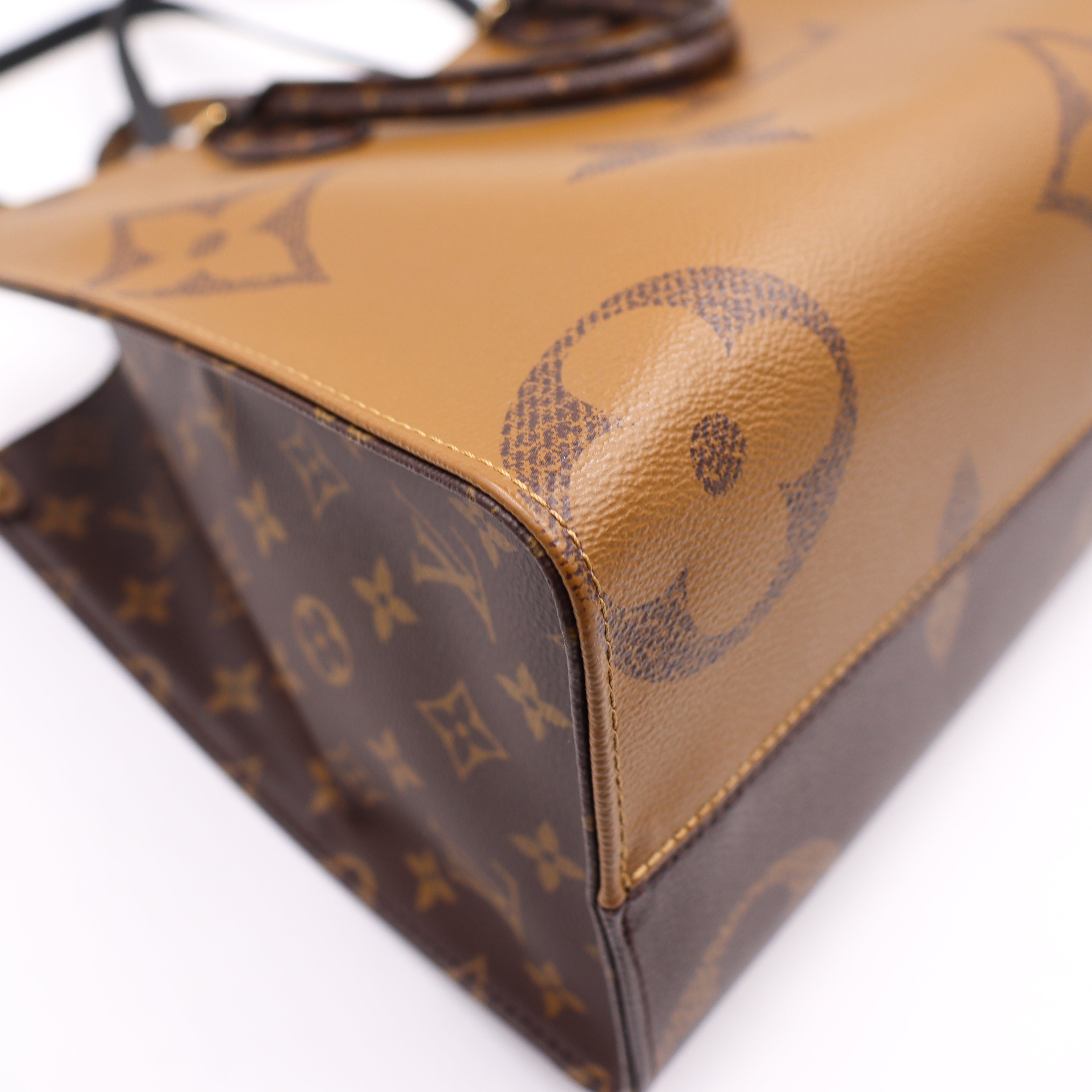 Louis Vuitton On the GO MM -1170