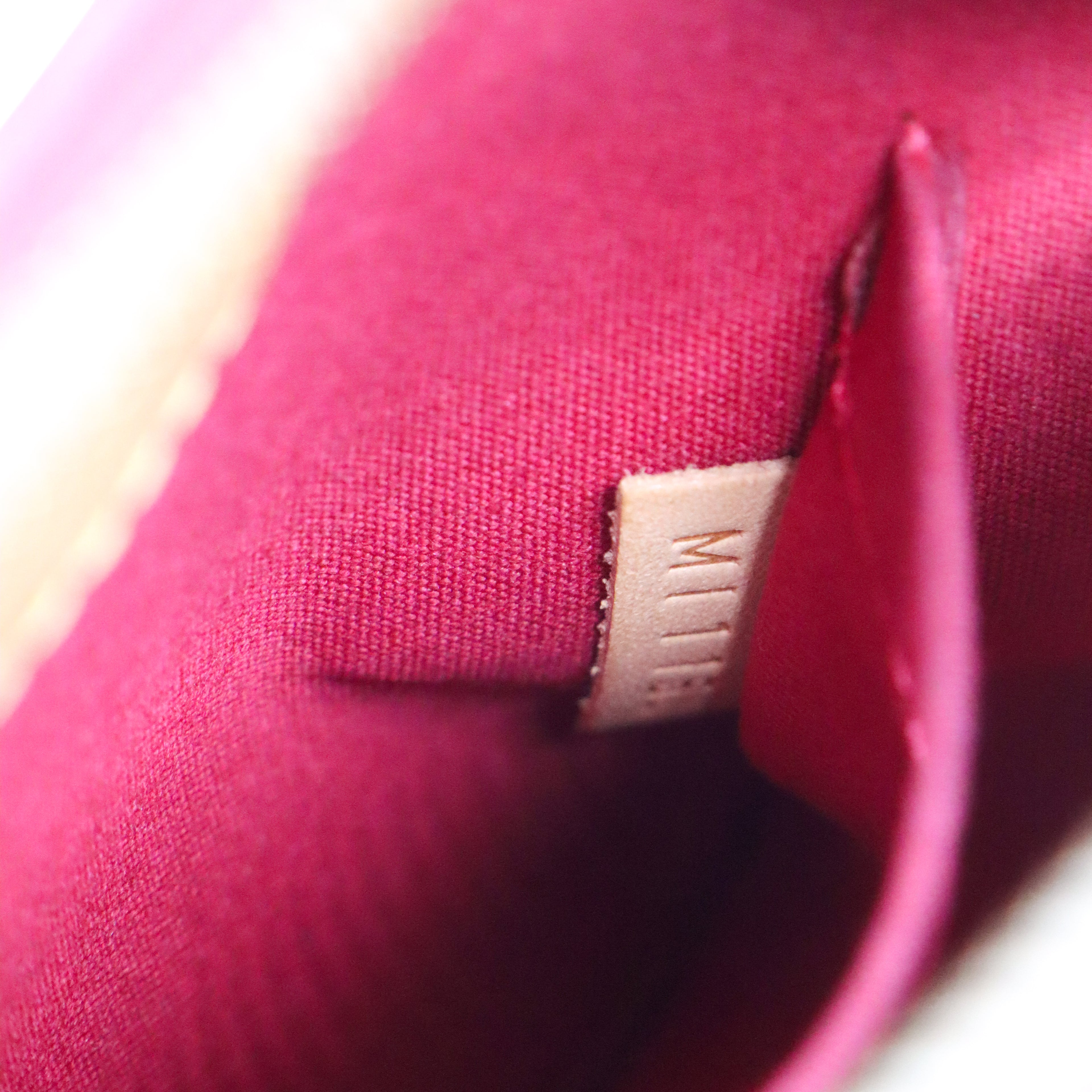 Louis Vuitton Alma BB Rot Vernis - 1164