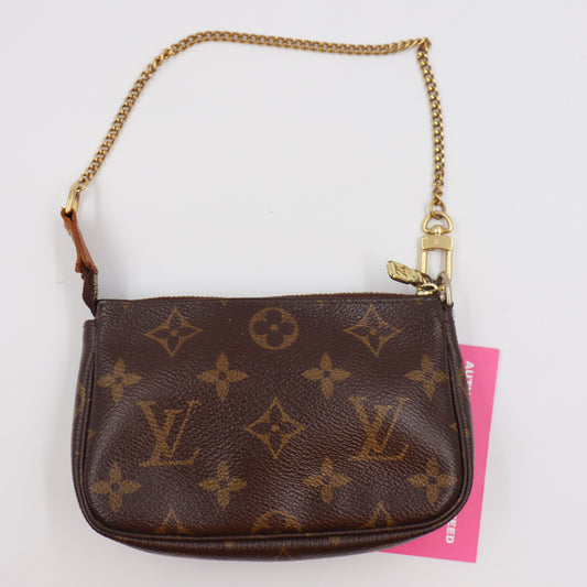 Louis Vuitton Mini Pochette - 740