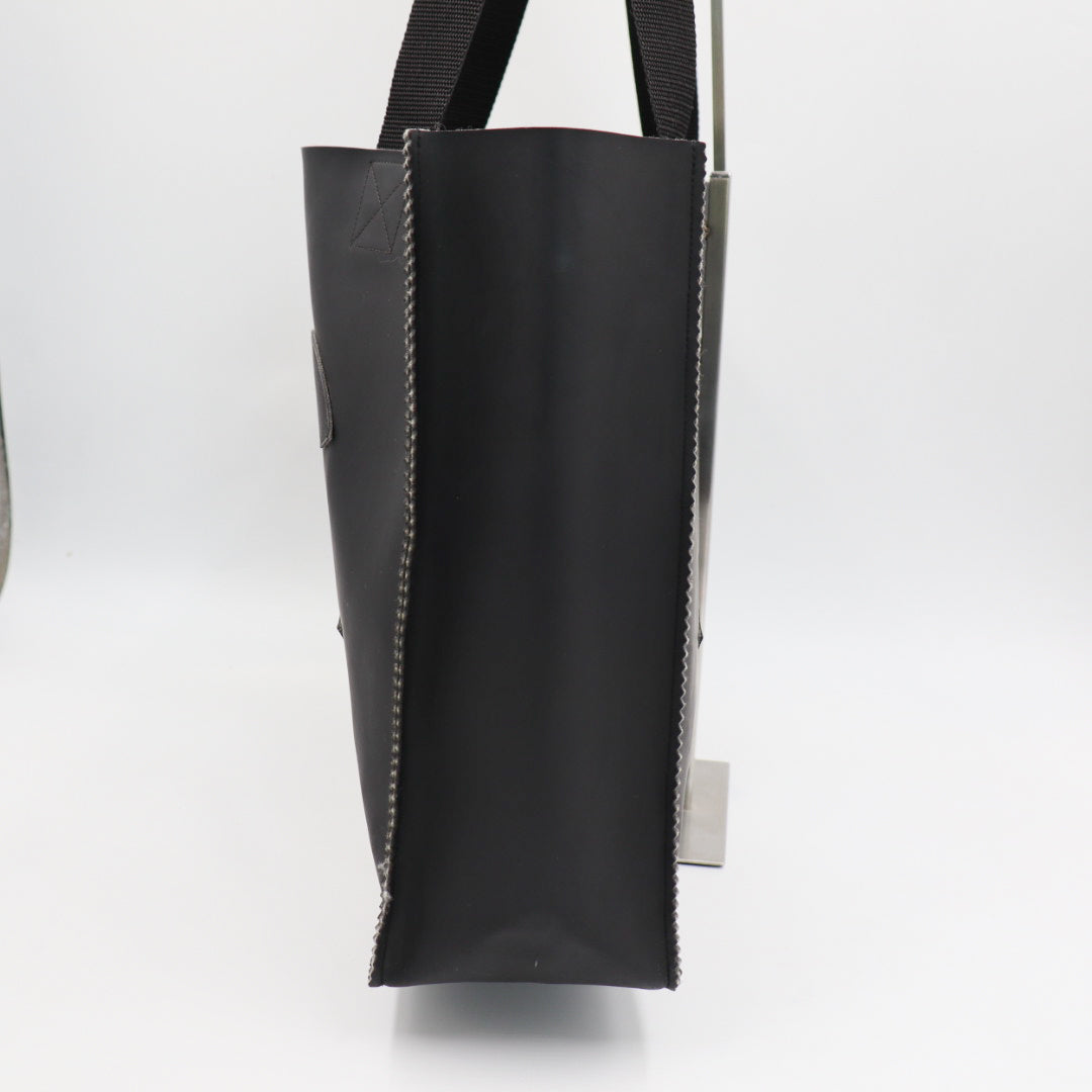 Chanel Rubber Shopper Tote Schwarz