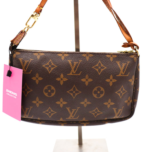 Louis Vuitton Pochette Monogram - 782