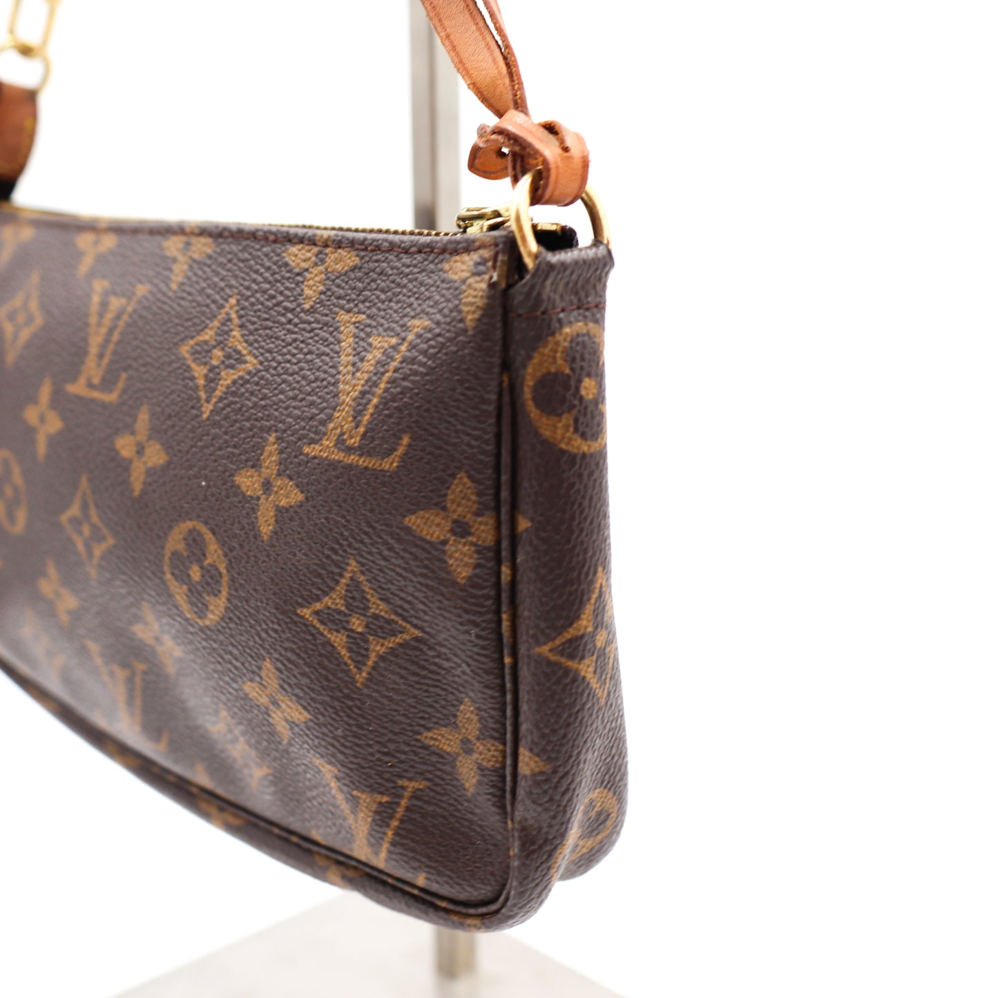 Louis Vuitton Pochette Monogram - 782