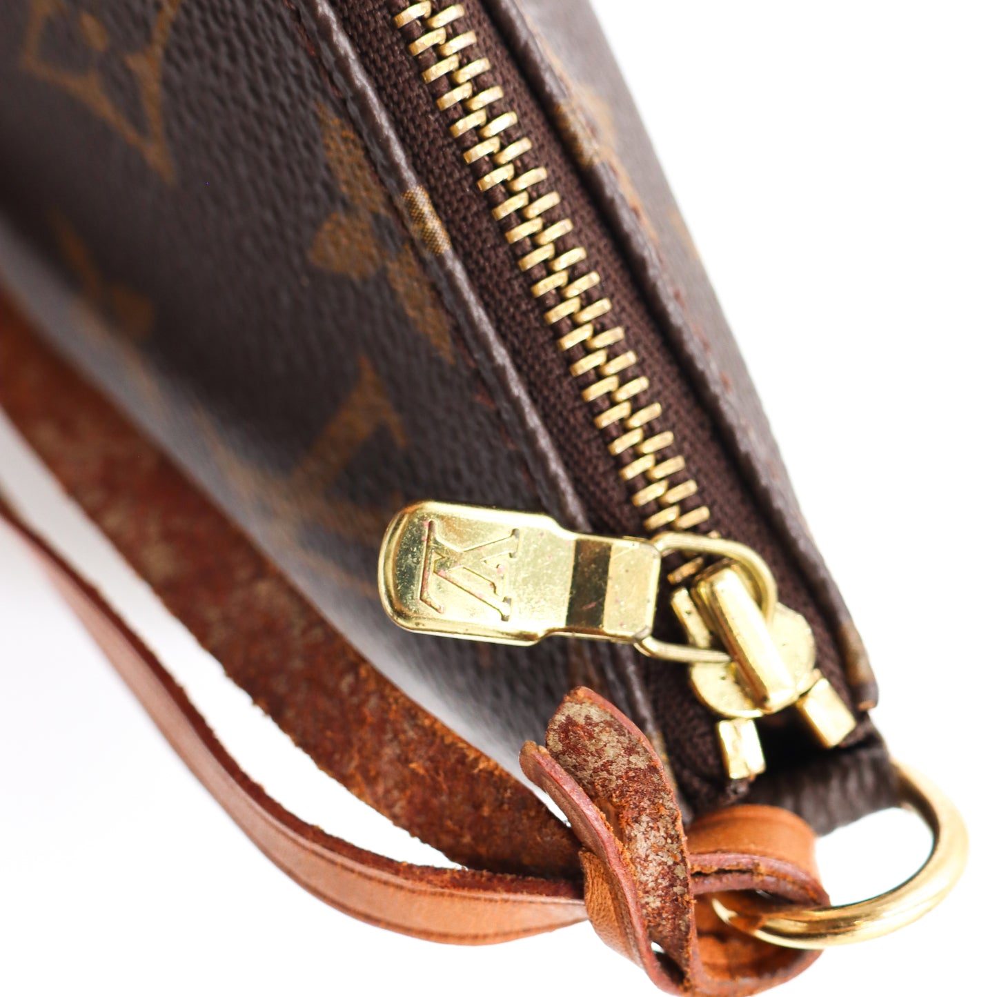 Louis Vuitton Pochette Monogram - 782