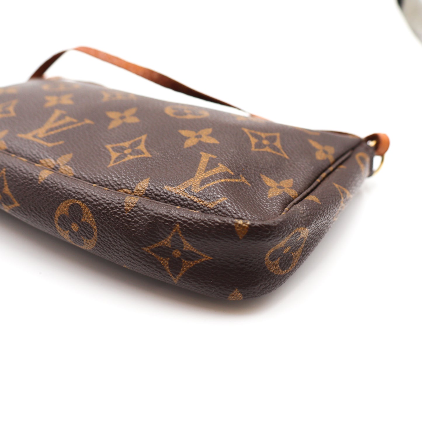 Louis Vuitton Pochette Monogram - 782