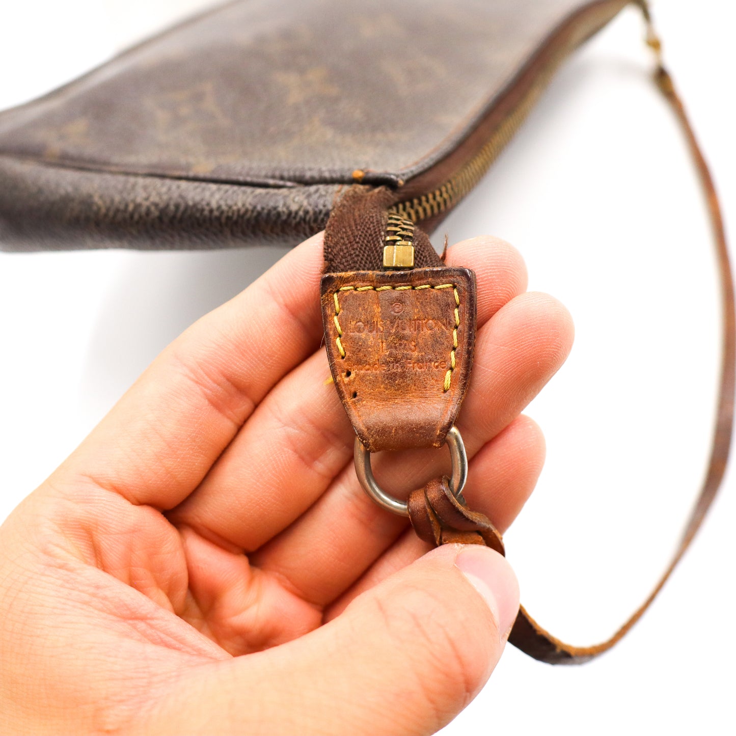 Louis Vuitton Pochette Monogram - 789