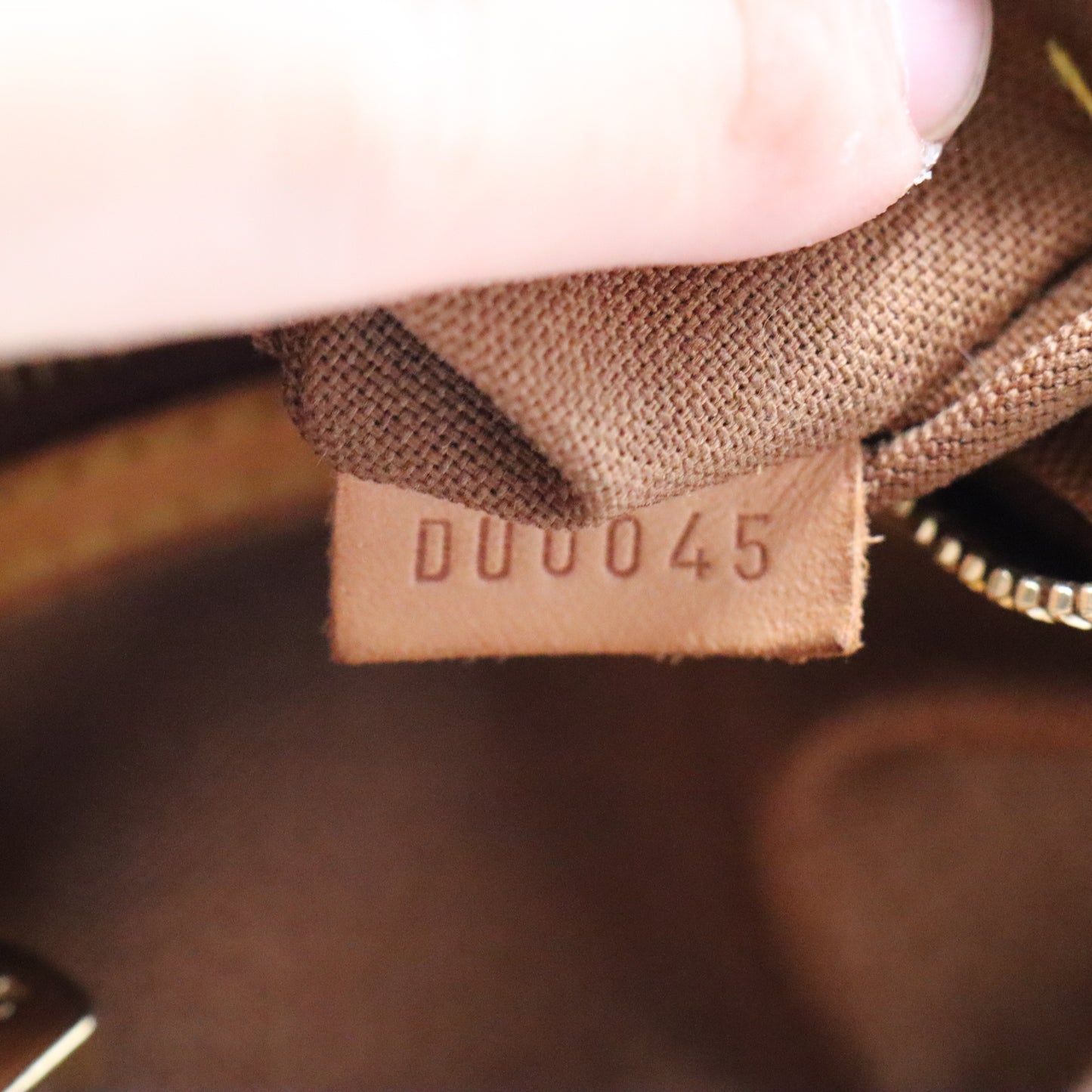 Louis Vuitton Batignolles Monogram - 770