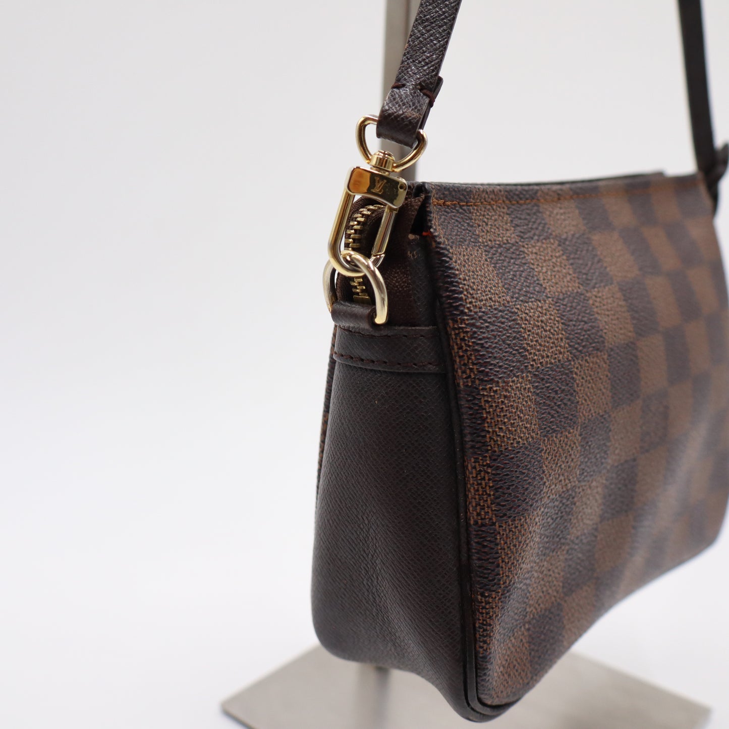 Louis Vuitton Navona Pochette - 825