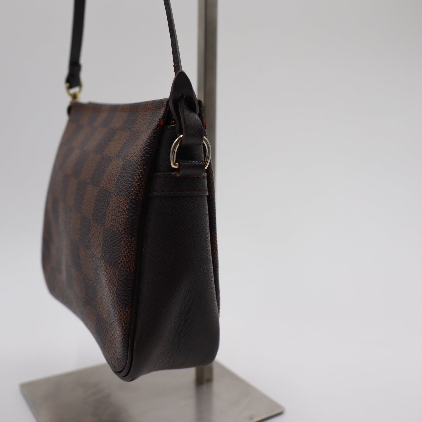 Louis Vuitton Navona Pochette - 825