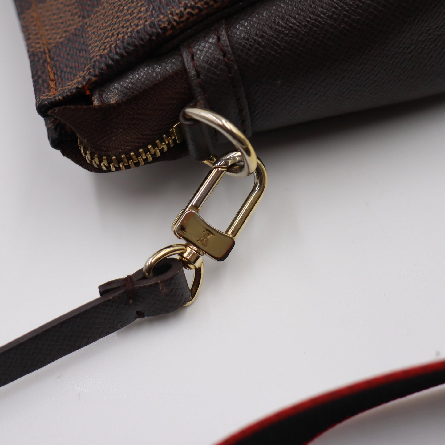 Louis Vuitton Navona Pochette - 825